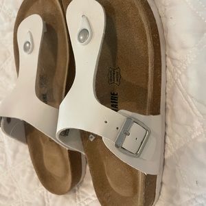 Cushionaire Sandals in White 8.5